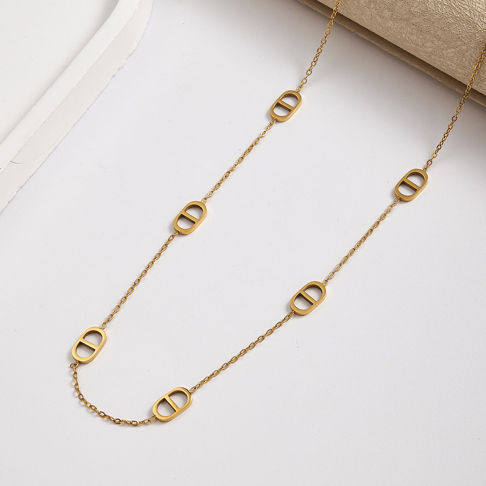 Set de Collar y Pulsera Elegante (Oro/Plata)￼
